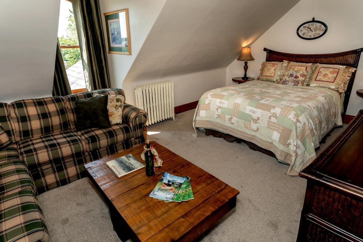 South Broadway Manor B&B - Near Fallingwater, Ohiopyle State Park, Hiking & Biking Trails Gap Scottdale Ngoại thất bức ảnh